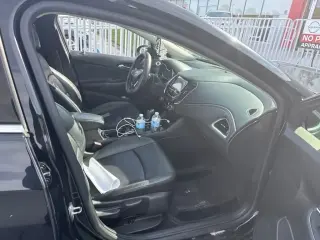 Chevrolet Cruze 2017 Premier Auto 4p Hatchback