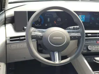 Hyundai TUCSON 2025 AWD SE 4p SUV