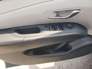 Hyundai TUCSON 2025 AWD SE 4p SUV