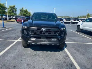 Toyota Tacoma 2025 4x4 SR5 4p Cab Doble 5.0 ft SB