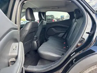 Ford Mustang Mach-E 2023 AWD Select 4p SUV