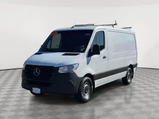 Mercedes-Benz Sprinter 2021 4x2 2500 3p 144 pulg. Caravana de carga (motor diésel I4 de 2.0L)