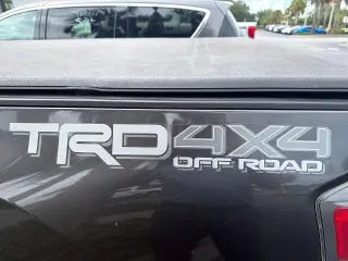 Toyota Tacoma 2021 4x4 TRD Todo Terreno 4p Doble Cabina 6.1 ft LB