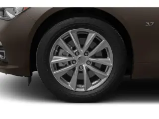 INFINITI Q50 2015 Premium 4p Sedana