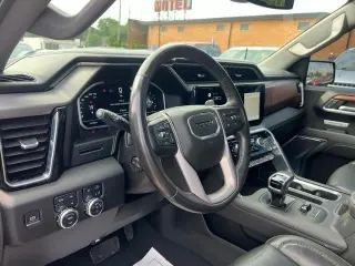 GMC Sierra 1500 2022 4x4 Denali 4dr Crew Cab 5.8 ft. SB