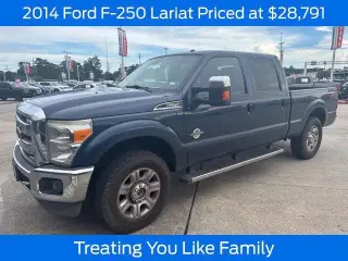 Ford F-250 Super Duty 2014 4x4 Lariat 4dr Crew Cab 6.8 ft. SB Pickup