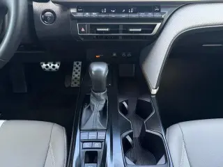 Toyota Camry 2025 LE 4dr Sedán