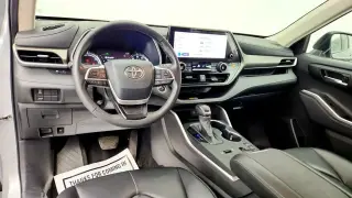 Toyota Highlander Hybrid 2024 AWD XLE 4dr SUV