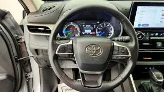 Toyota Highlander Hybrid 2024 AWD XLE 4dr SUV
