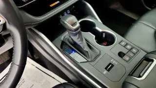 Toyota Highlander Hybrid 2024 AWD XLE 4dr SUV