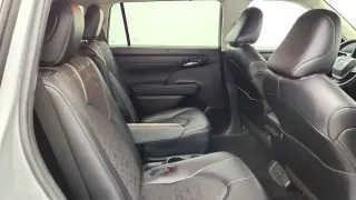 Toyota Highlander Hybrid 2024 AWD XLE 4dr SUV