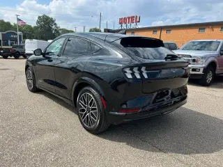 Ford Mustang Mach-E 2024 AWD Premium 4dr SUV