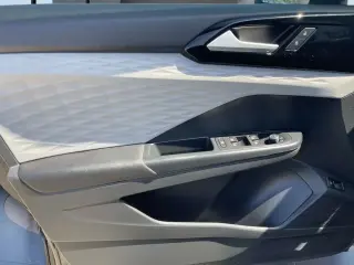 Volkswagen Taos 2023 S 4dr SUV