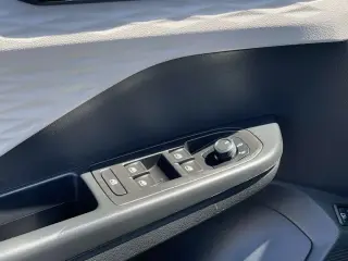Volkswagen Taos 2023 S 4dr SUV