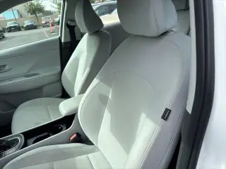 Hyundai KONA 2024 SE 4dr Crossover