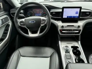 Ford Explorer 2024 AWD XLT 4dr SUV
