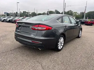 Ford Fusion 2020 SE Sedán 4 puertas