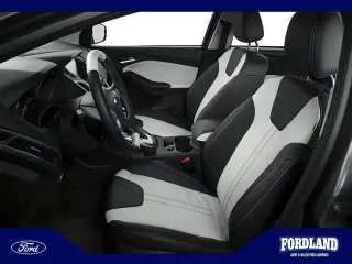 Ford Focus 2014 SE 4dr Sedán