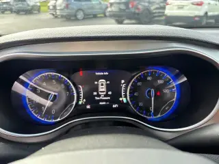 Chrysler Pacifica 2024 AWD Pinnacle 4dr Mini-Van