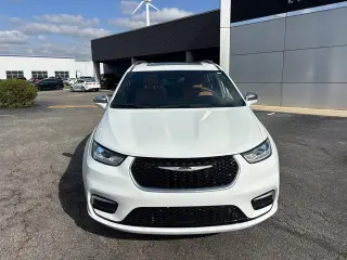 Chrysler Pacifica 2024 AWD Pinnacle 4dr Mini-Van