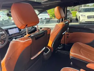 Chrysler Pacifica 2024 AWD Pinnacle 4dr Mini-Van