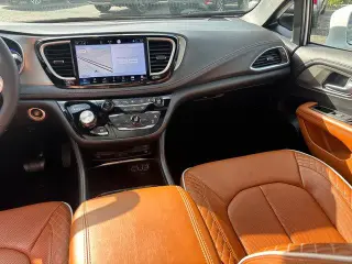 Chrysler Pacifica 2024 AWD Pinnacle 4dr Mini-Van