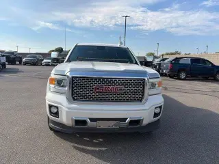 GMC Sierra 1500 2015 4x4 Denali 4p Crew Cab 5.8 ft. CB