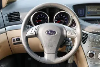 Subaru B9 Tribeca 2006 AWD 5-Pasajeros 4puertas SUV con Int. Beige