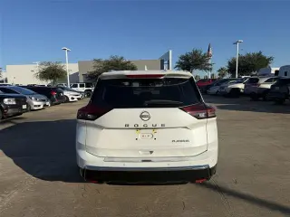 Nissan Rogue 2024 Platinum 4pt Crossover