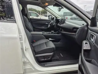 Nissan Rogue 2024 Platinum 4pt Crossover