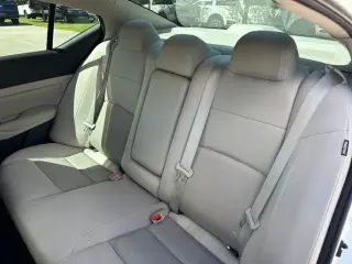 Nissan Altima 2019 2.5 SV 4dr Sedán