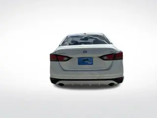 Nissan Altima 2019 2.5 SV 4dr Sedán