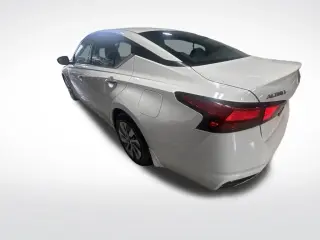 Nissan Altima 2023 2.5 S 4dr Sedán