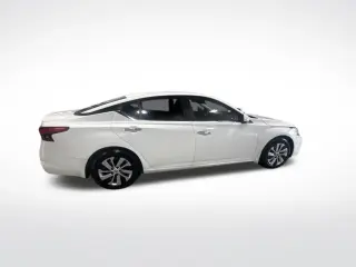 Nissan Altima 2023 2.5 S 4dr Sedán
