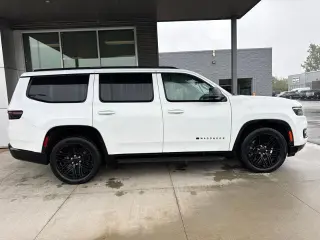 Jeep Wagoneer 2024 4x4 Serie III 4p SUV