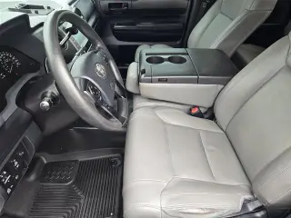 Toyota Tundra 2018 4x2 SR 4 puertas doble cabina pickup doble caja (4.6L V8)