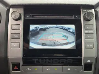 Toyota Tundra 2018 4x2 SR 4 puertas doble cabina pickup doble caja (4.6L V8)