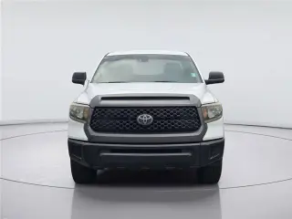Toyota Tundra 2018 4x2 SR 4 puertas doble cabina pickup doble caja (4.6L V8)