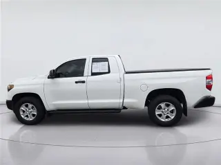 Toyota Tundra 2018 4x2 SR 4 puertas doble cabina pickup doble caja (4.6L V8)