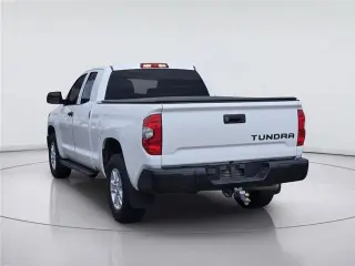 Toyota Tundra 2018 4x2 SR 4 puertas doble cabina pickup doble caja (4.6L V8)