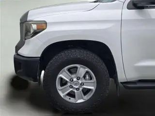 Toyota Tundra 2018 4x2 SR 4 puertas doble cabina pickup doble caja (4.6L V8)