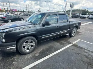 Chevrolet Silverado 1500 2004 4dr Crew Cab LS RWD SB