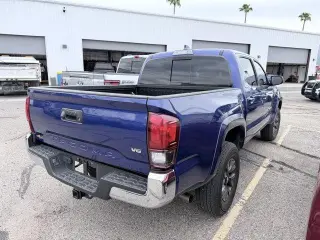 Toyota Tacoma 2023 4x2 TRD Off-Road, 4 puertas, doble cabina, carrocería de 5.0 pies