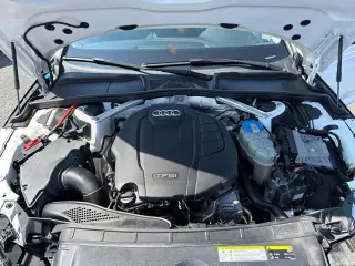 Audi A4 2017 tracción en todas las ruedas 2.0T quattro Premium Plus 4p Sedán 7A