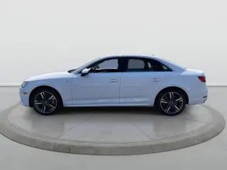 Audi A4 2017 tracción en todas las ruedas 2.0T quattro Premium Plus 4p Sedán 7A