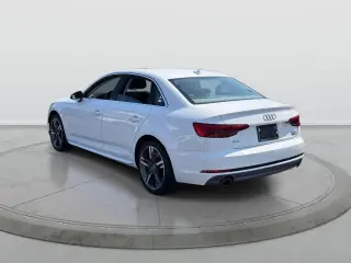 Audi A4 2017 tracción en todas las ruedas 2.0T quattro Premium Plus 4p Sedán 7A