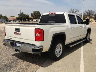 Chevrolet GMC Sierra 1500 2015 4x4 SLT 4 puertas Cabina de tripulación 5.8 pies. SB