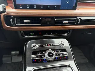 Lincoln Nautilus 2023 AWD Reserve 4dr SUV
