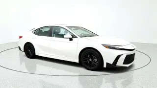 Toyota Camry 2025 SE 4dr Sedan