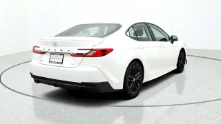 Toyota Camry 2025 SE 4dr Sedan